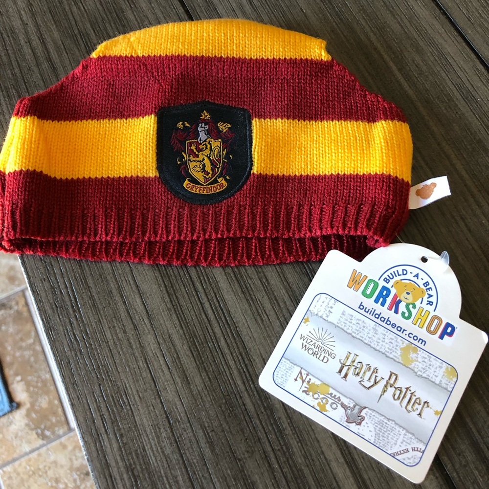 Build a Bear Gryffindor knit hat